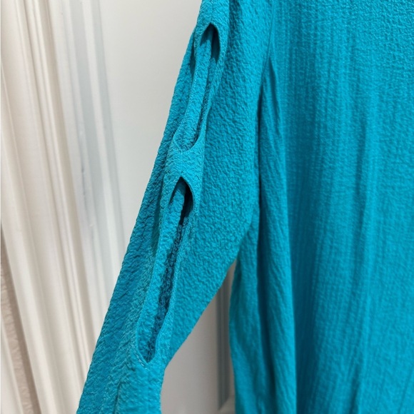 Ali Miles Turquoise Long Sleeve Top - Picture 3 of 4